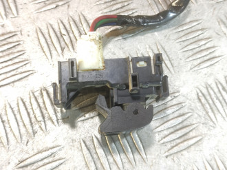 Кнопка стеклоподъемника Toyota Corolla e150