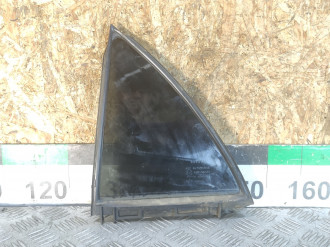 Стекло двери задней левой форточка Toyota Corolla e150