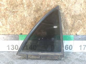 Стекло двери задней правой форточка Toyota Corolla e150