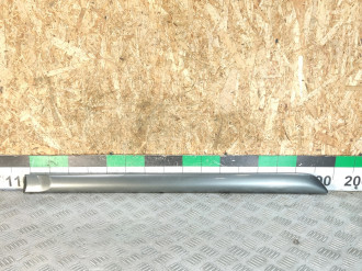 Молдинг двери задней правой Toyota Corolla e120