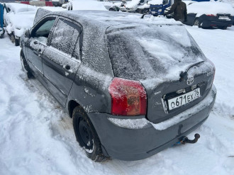 В разборе Toyota Corolla e120