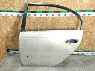 Дверь задняя левая Toyota Avensis 1 1997-2003