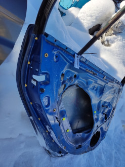 Дверь задняя левая Toyota Avensis 1 1997-2003