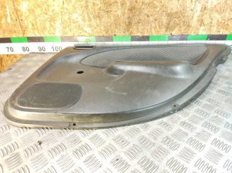 Обшивка двери задней правой Toyota Avensis 1 1997-2003