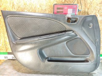 Обшивка двери передней левой Toyota Avensis 1 1997-2003