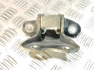 Петля двери передней правой нижняя Toyota Corolla e150