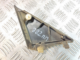 Крышка зеркала внутренняя правая Toyota Avensis 1 1997-2003