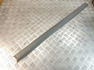 Молдинг двери передней правой Toyota Avensis 1 1997-2003