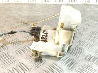 Замок двери передней левой Toyota Avensis 1 1997-2003
