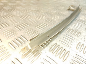 Направляющая стекла Toyota Corolla e120