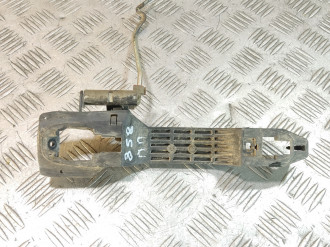 Кронштейн ручки передней правой Toyota Avensis 2 2003 2008