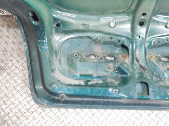 Крышка багажника Toyota Avensis 2 2003 2008