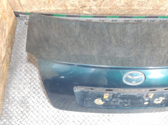Крышка багажника Toyota Avensis 2 2003 2008