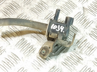 Клапан электромагнитный Toyota Corolla e150