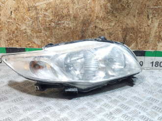 Фара правая Toyota Corolla e150
