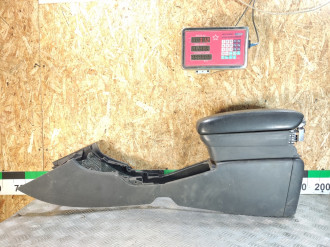 Подлокотник Toyota Avensis 2 2003 2008