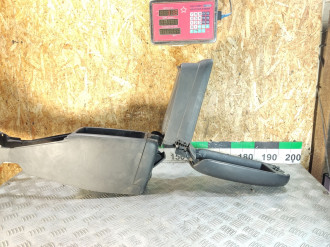 Подлокотник Toyota Avensis 2 2003 2008