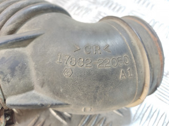 Патрубок воздушного фильтра Toyota Avensis 1 1997-2003