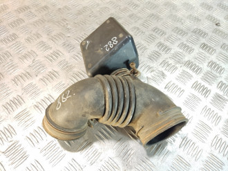 Патрубок воздушного фильтра Toyota Avensis 1 1997-2003