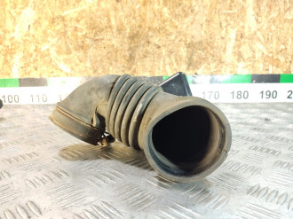 Патрубок воздушного фильтра Toyota Avensis 1 1997-2003