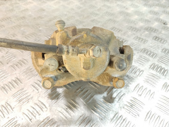 Суппорт передний левый Toyota Avensis 1 1997-2003