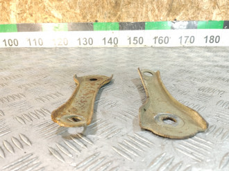 Кронштейн передней балки Toyota Avensis 1 1997-2003