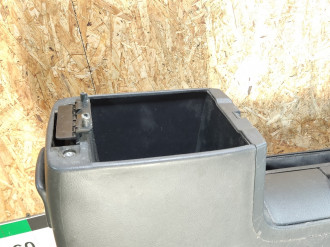 Консоль Toyota Corolla e150