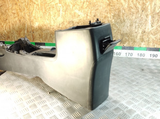 Консоль Toyota Corolla e150