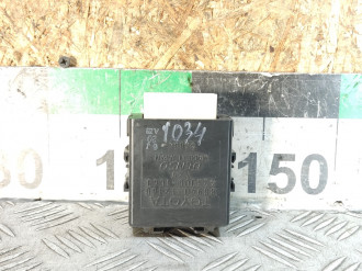 Блок управления стеклоочистителей Toyota Corolla e150