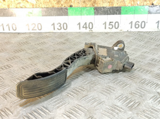 Педаль газа Toyota Corolla e150
