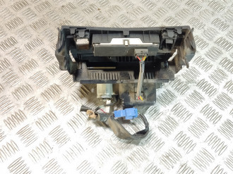 Пепельница передняя Toyota Corolla e150