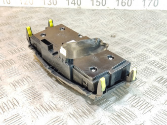 Блок управления отопителя климатической установки Toyota Corolla e150