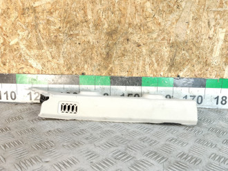 Обшивка стойки правая Tank 300 2021-2026