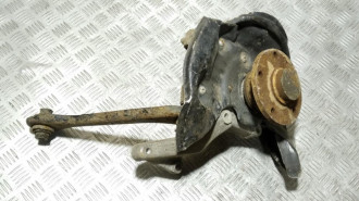 Кулак задний правый Volkswagen Passat b6 b6