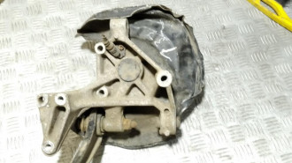 Кулак задний правый Volkswagen Passat b6 b6