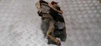 Кулак задний левый Volkswagen Golf 6