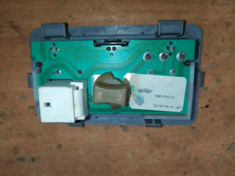 Плафон салонный Volkswagen Touareg 2002 2010