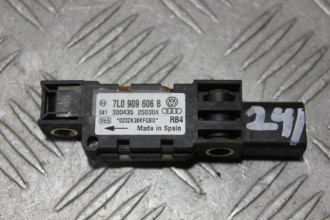 Датчик Air Bag Volkswagen Touareg 2002 2010
