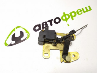 Замок лючка бензобака Volkswagen Touareg 2002 2010