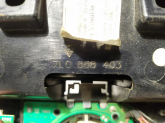 Плафон салонный Volkswagen Touareg 2002 2010