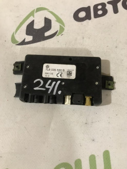 Антенна Volkswagen Touareg 2002 2010