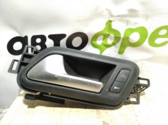 Ручка двери внутренняя задняя левая Volkswagen Amarok 2010+