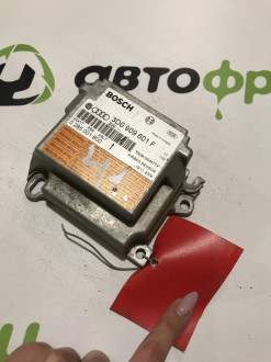 Блок управления Air Bag Volkswagen Touareg 2002 2010