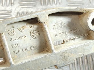 Кронштейн Volkswagen Touareg 2002 2010