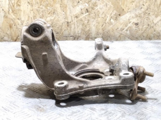 Кулак поворотный передний правый Volkswagen Passat b6 b6