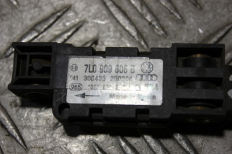 Датчик Air Bag Volkswagen Touareg 2002 2010