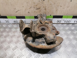 Кулак задний левый Volkswagen Touareg 2002 2010