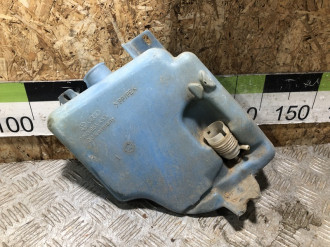 Бачок омывателя лобового стекла Volkswagen Vento 1991 1997