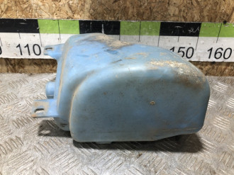 Бачок омывателя лобового стекла Volkswagen Vento 1991 1997