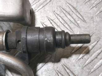 Форсунка двигателя Volkswagen Golf 4